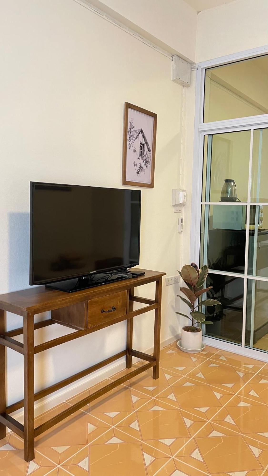 Ay'S House Aparthotel Chiang Mai Buitenkant foto